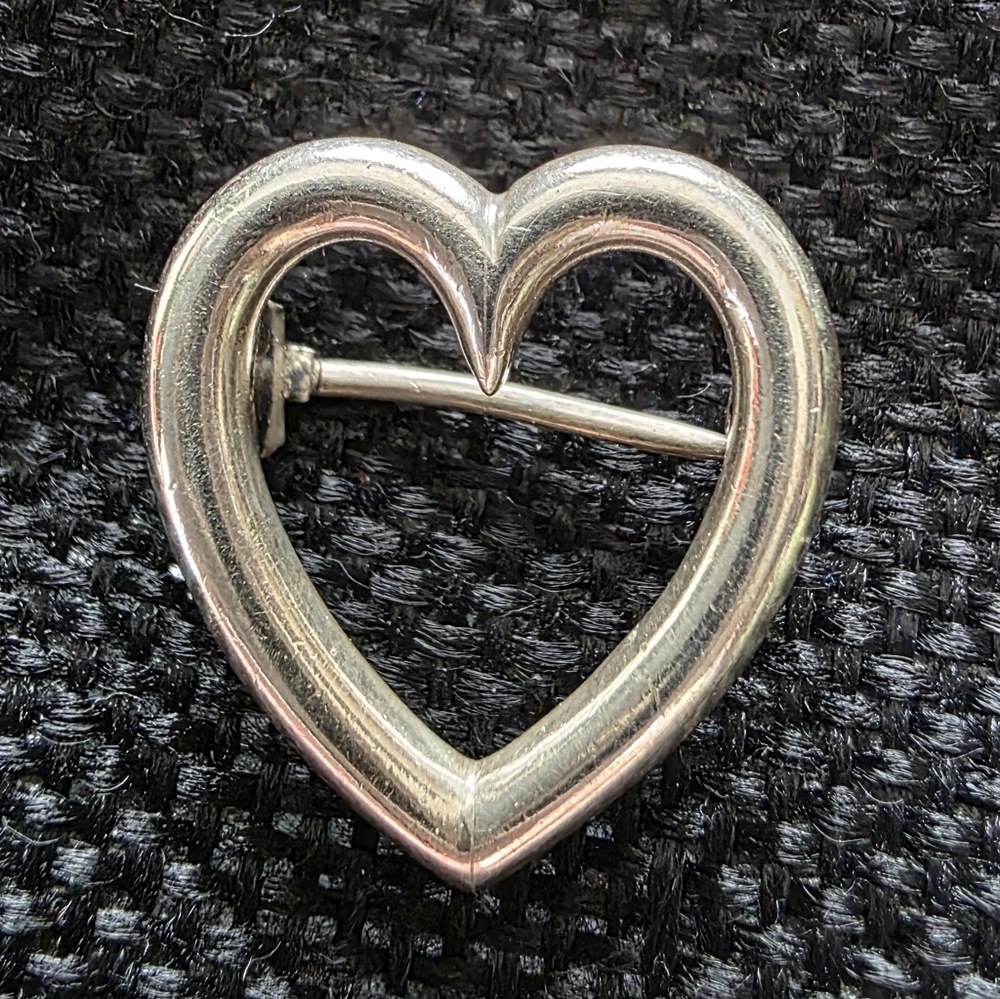 Sterling Silver Open Heart Pin